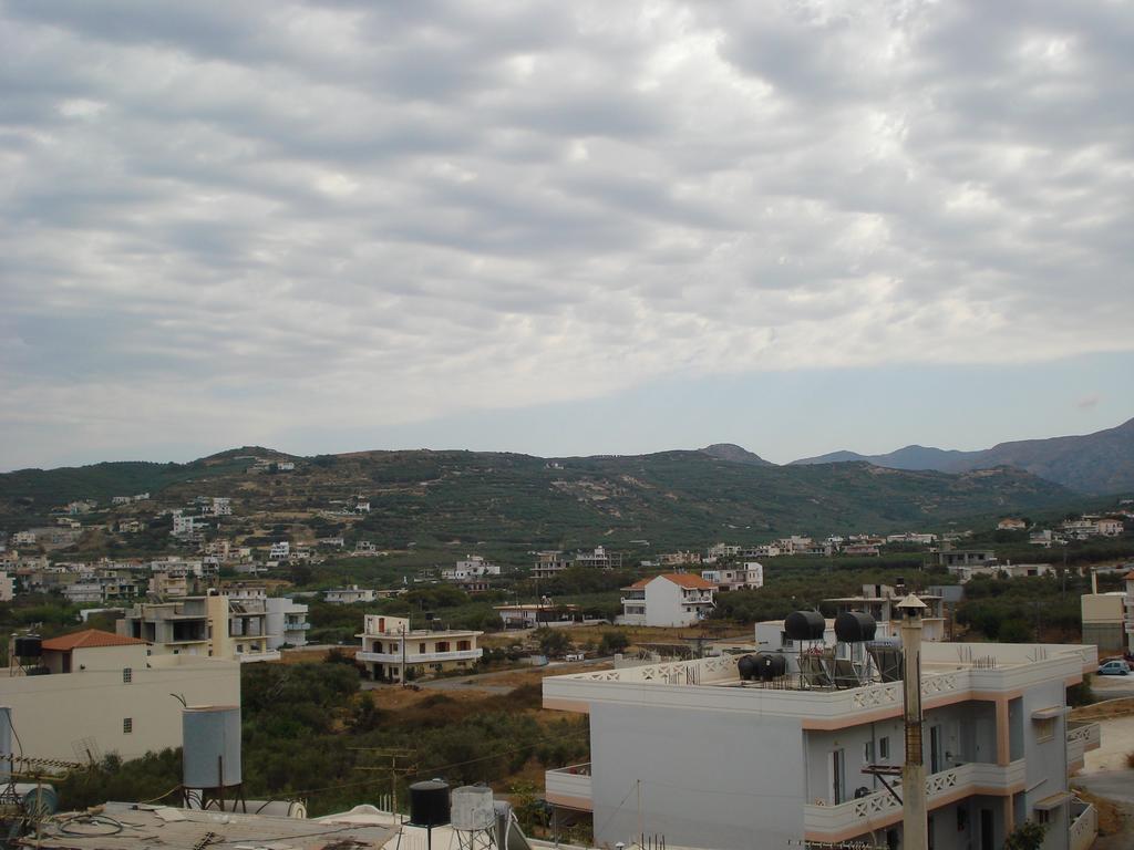 Pyrgos Kissamos Apartment Exterior photo