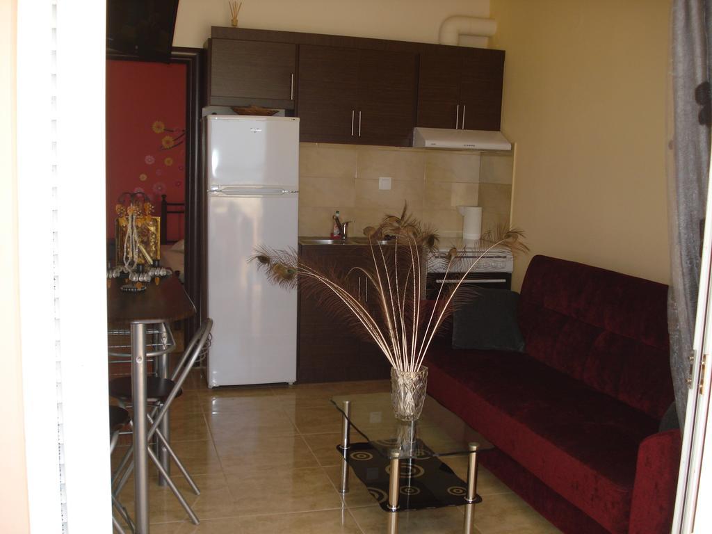 Pyrgos Kissamos Apartment Exterior photo
